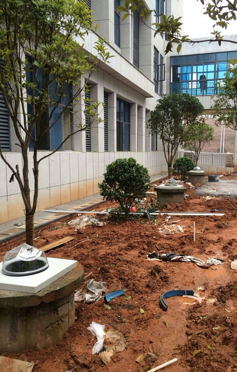 钻石形采光器